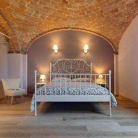 Podere Demetra Alojamento de Acomodação e Pequeno-almoço 4*